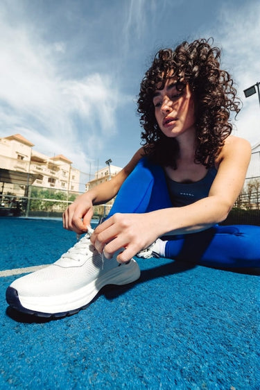 Haxel 4 Women White & Navy