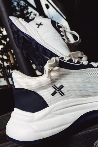 Haxel 4 White & Navy